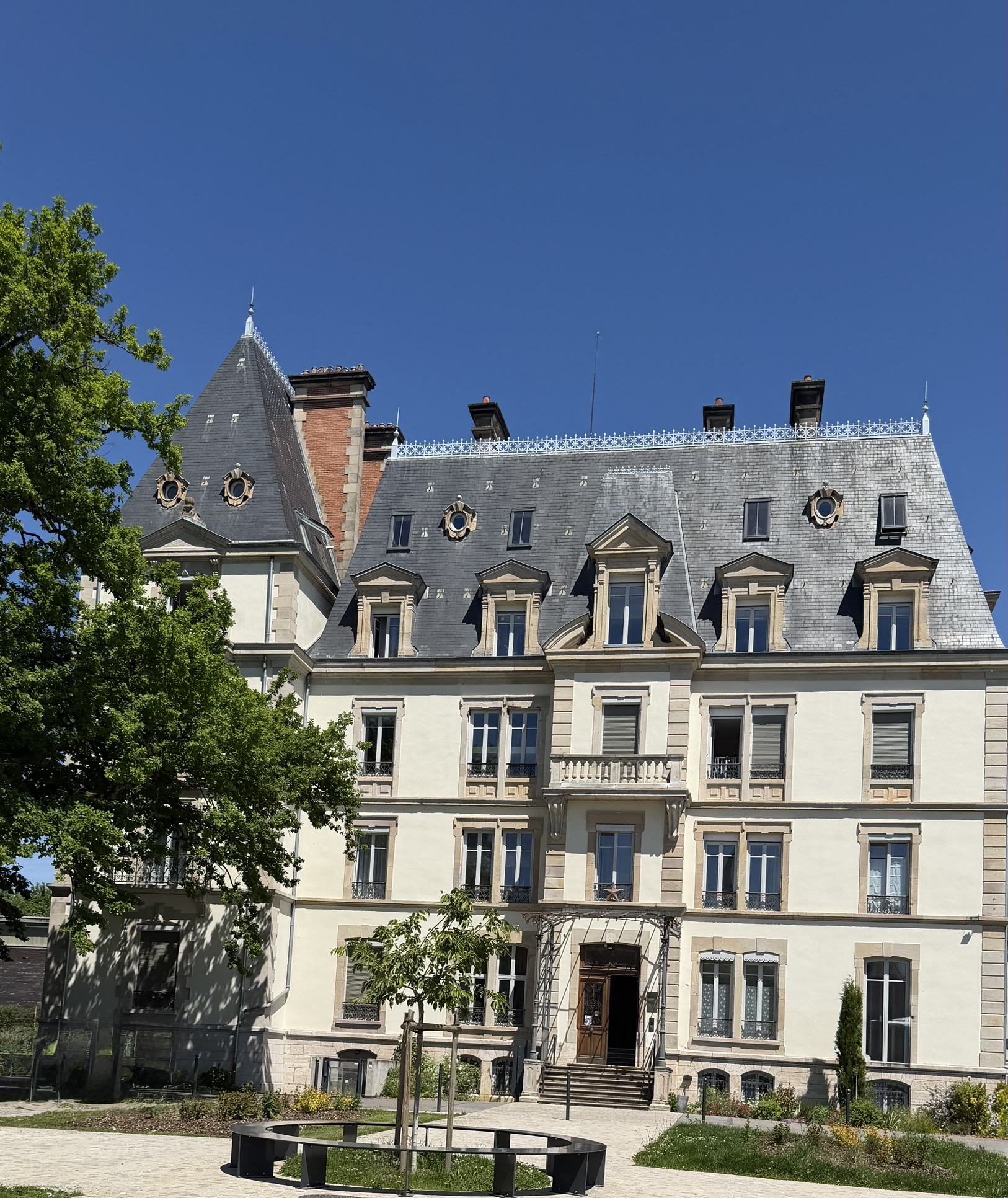 Façade du Château de Morvillars